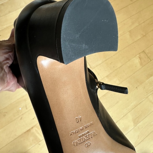 NEW Valentino Brass Eyelet front, side zipper bootie, 40/10  PG1459 - Picture 7 of 8